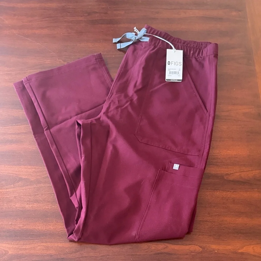 Figs NWT Men’s Cairo Cargo Workwear Maroon Scrub Pants